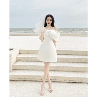 Đầm trắng trễ vai phối nơ xoắn ngực Betty Dress