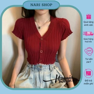 Áo croptop kiểu tay ngắn bèo đính nút cổ tim siêu xinh