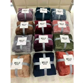 Chăn lông tuyết Muji xuất Nhật 1,8kg kích thước 2m x 2m3