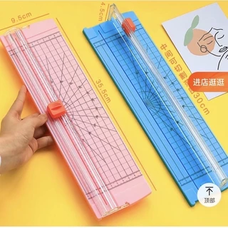 Bàn Cắt Giấy Mini Khổ A4 Cắt Được Giấy A4 dọc, A5 - Màu ngẫu nhiên - Tặng kèm sẵn 5 lưỡi thay thế