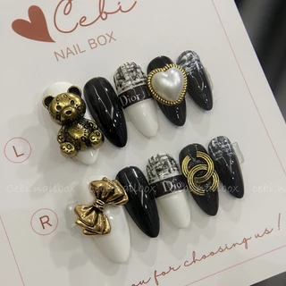 Móng úp thiết kế c113 đen trắng thương hiệu đính charm cebi.nailbox