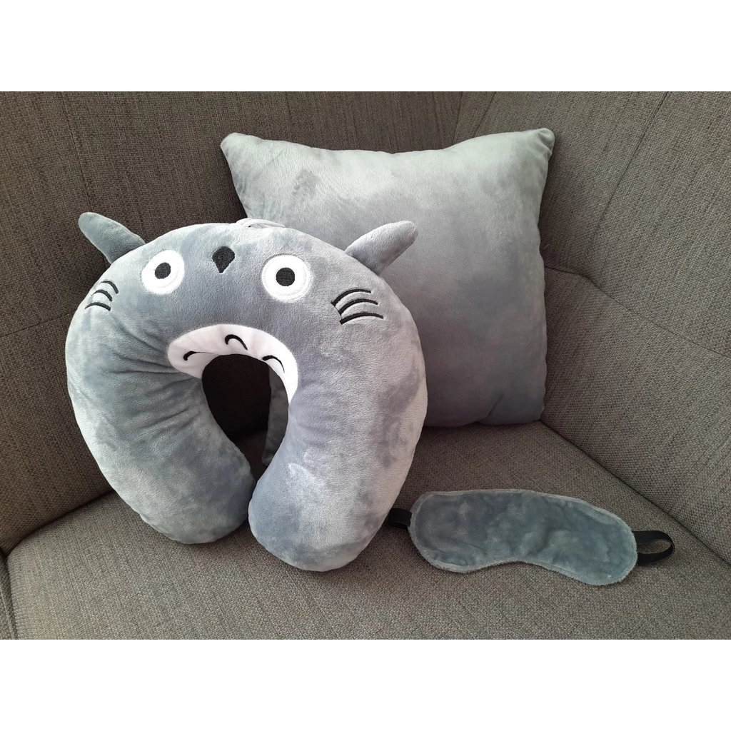 Combo gối tựa lưng và gối cổ chữ u totoro kèm bịt mắt xám