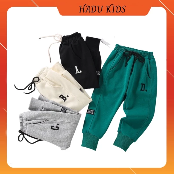 Quần dài cho bé, quần nỉ bông bé trai bé gái THÊU CHỮ cái cao cấp - HADU KIDS 7-29 kg