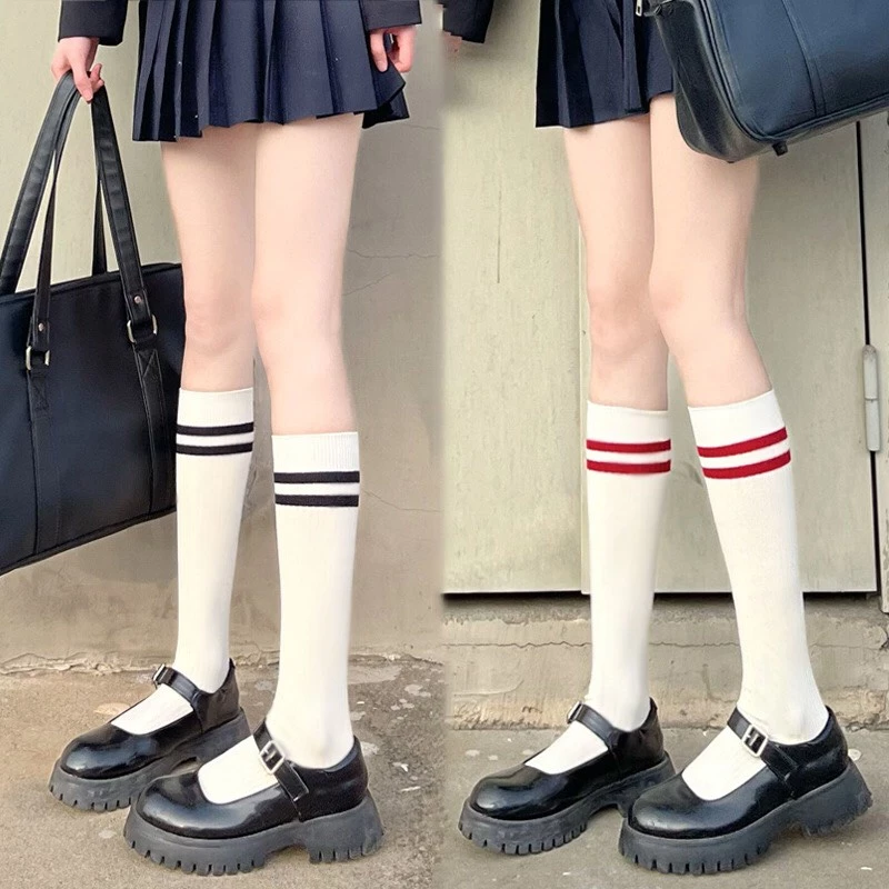 Tất vớ cao cổ nữ sọc đen trắng Jengiang 3 chiều dài từ bắp chân đến đùi phong cách thể thao nữ sinh Hàn Quốc