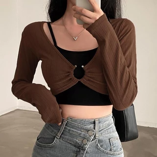 Set áo croptop nữ dài tay kèm áo hai dây trong phối phụ kiện khoanh tròn cá tính cực trend - AO087