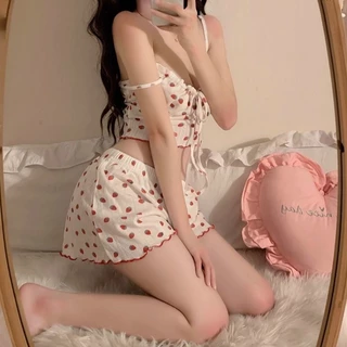 Bộ đồ ngủ sexy cute gồm áo và quần hình dâu tây