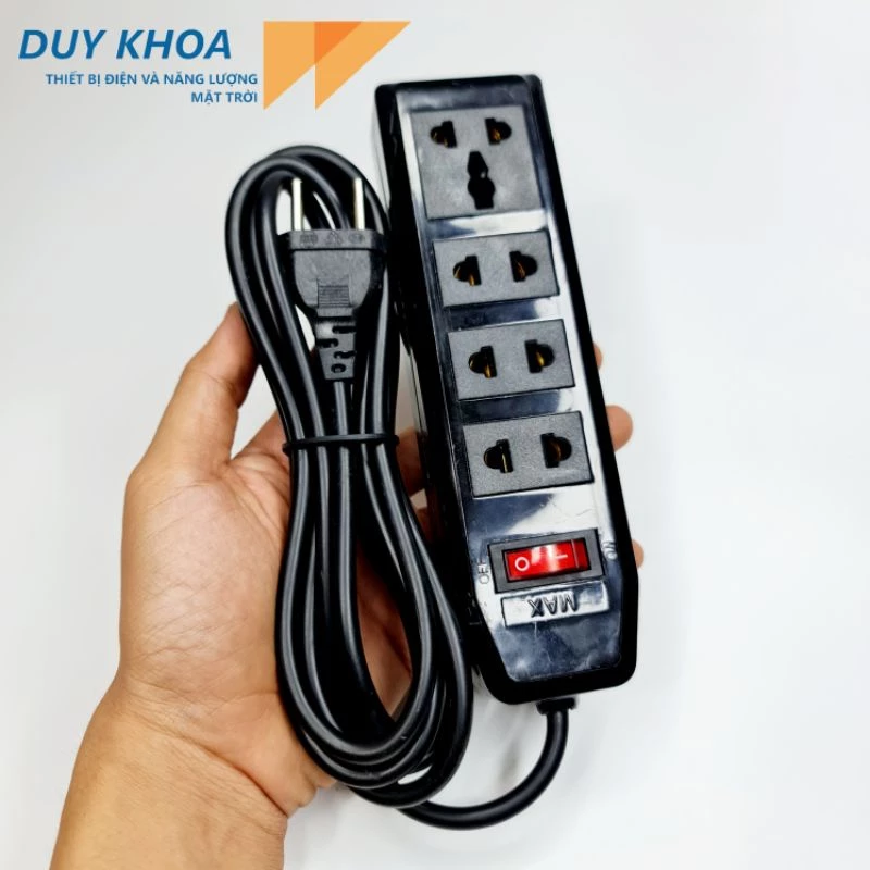 Ổ Cắm Điện 4 lỗ cắm màu Đen có công tắc và dây 5M-3M Vinamax - Chống vỡ, chống cháy