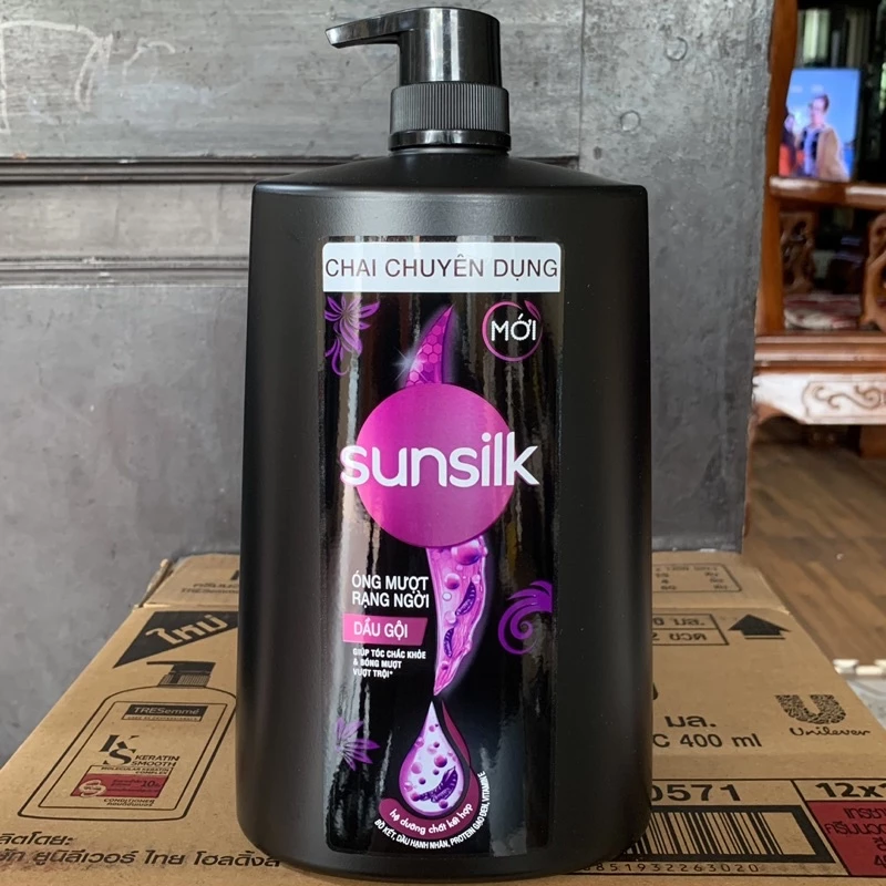 Dầu gội Sunsilk Bồ Kết óng mượt rạng ngời 1.4kg (mầu đen)