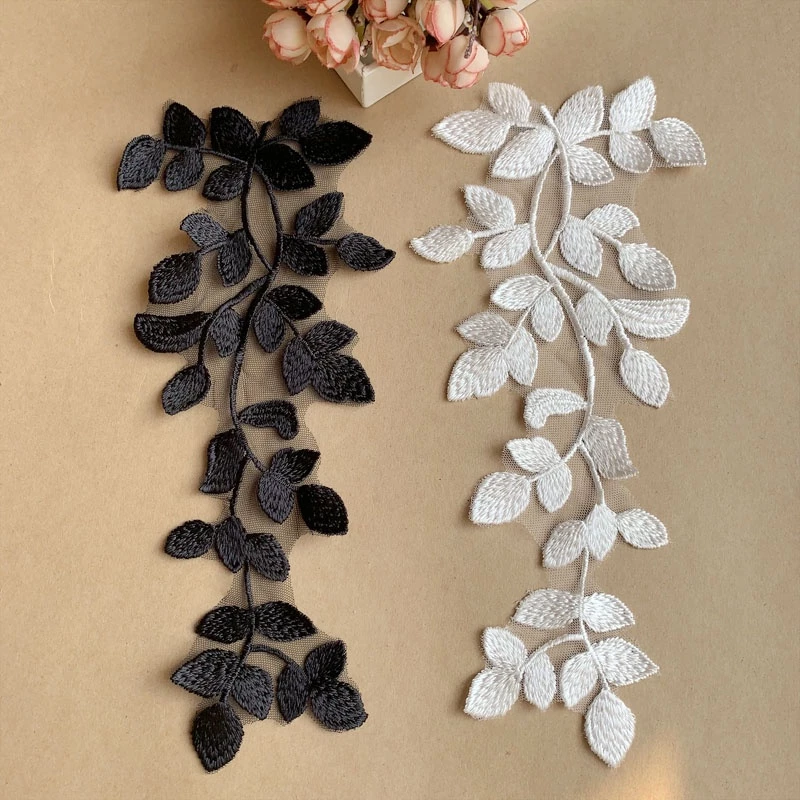 1 Cặp Sticker Ủi Thêu Hình Lá Cây Trắng Đen 31 * 12CM