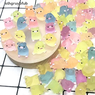 Set 1 / 5 Chú Heo Dạ Quang Mini Bằng Nhựa Resin Trang Trí Bảng Điều Khiển Xe Hơi DIY