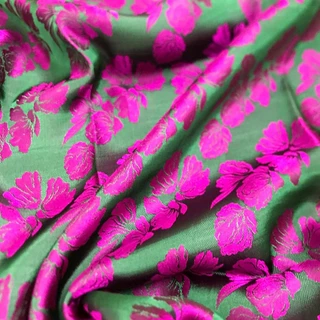 Vải Lụa Tơ Tằm hoa văn bèo sen màu hồng may áo dài, dệt thủ công, khổ rộng 90cm, mềm mượt & thoáng mát