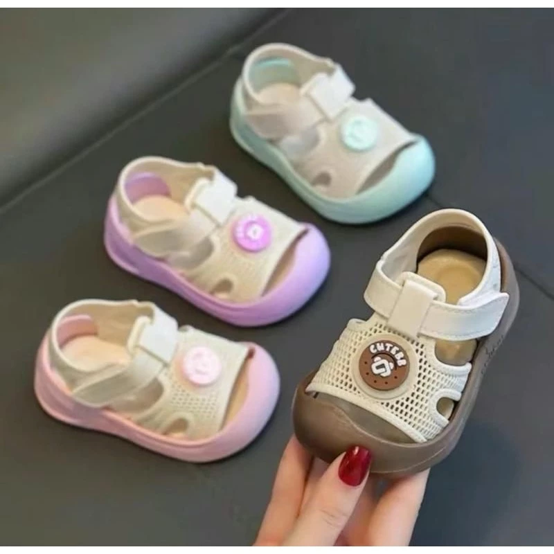 Dép Sandal tập đi cho bé trai, bé gái, chống vấp, đế mềm, êm, chống trơn trượt [size 18 - 23] [801] đang được đối chiếu cho người mua tại Việt Nam