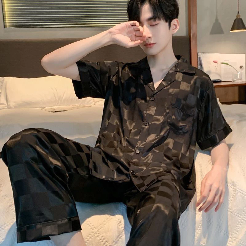 Bộ quần áo ngủ ,bộ lụa pijama xuân thu nam nữ cộc tay quần dài cao cấp sz từ 40-87kg