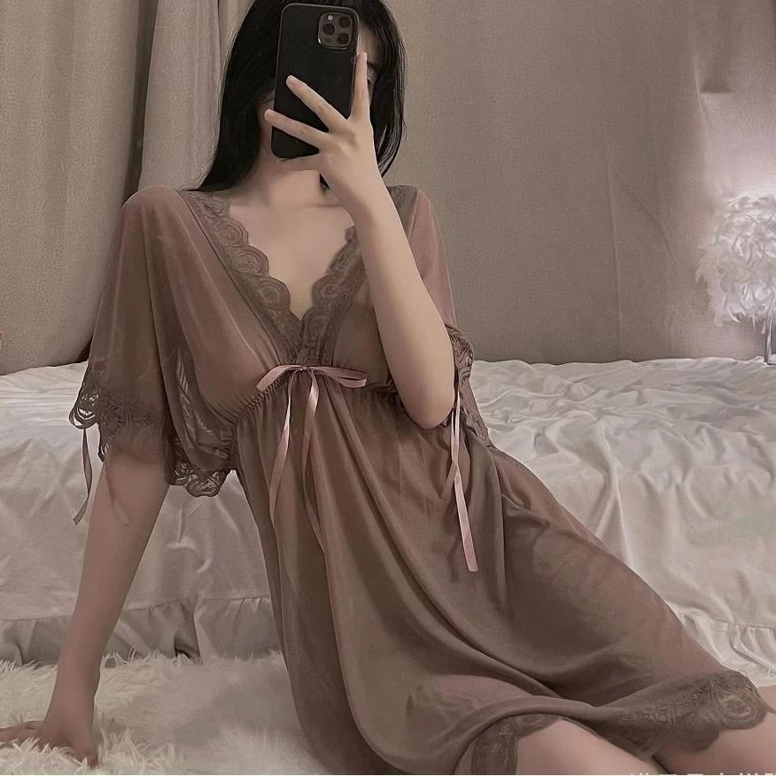 [Sẵn sàng] Váy ngủ nữ ngắn tay lưới phong cách mới cho mùa hè - trong suốt, gợi cảm phù hợp nhiều size từ 100kg trở lên với thiết kế ren cổ chữ V và dáng rộng thoải mái