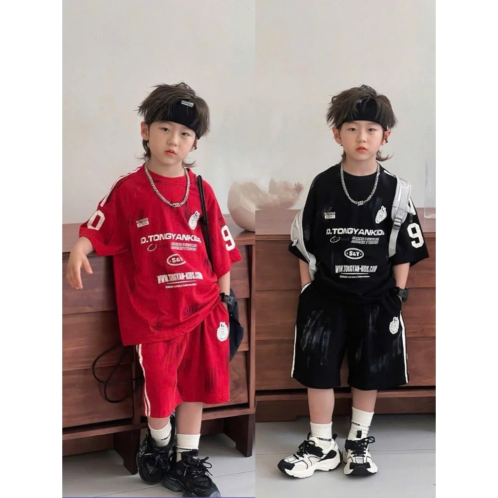 Bộ quần áo ngắn tay dành cho bé trai 14-45kg mẫu D.TONG. Chất liệu thoáng mát , thấm hút mồ hôi . Mã D19