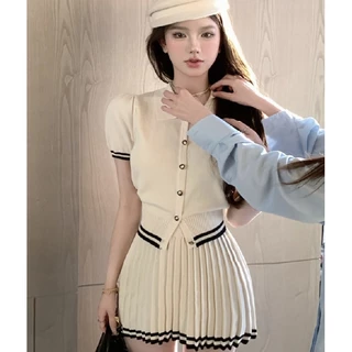 New fresh knitted suit for girls polo collar short-sleeved T-shirt high waist pleated skirt two-piece suit