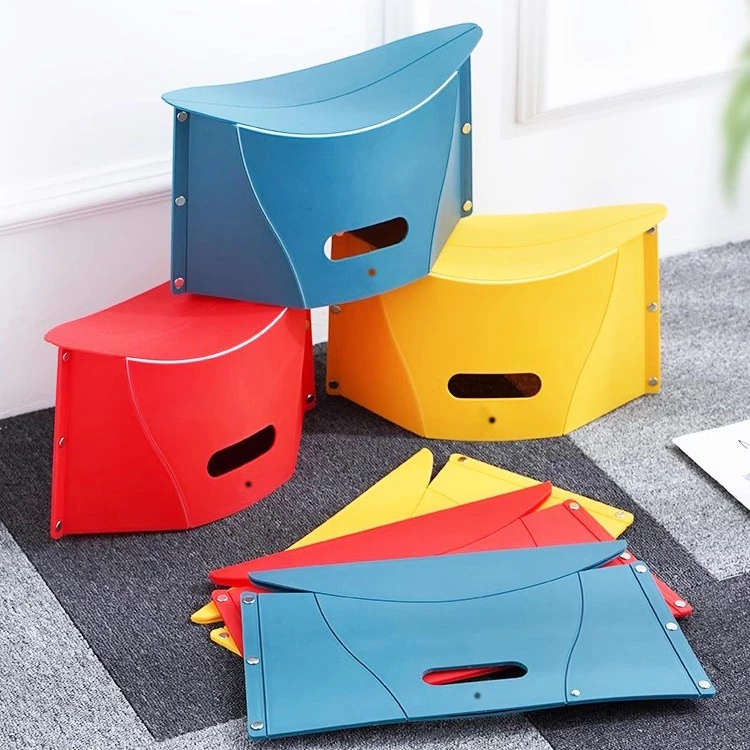 Ghế Nhựa Xếp Gấp Gọn Mang Theo Du Lịch Dã Ngoại Tiện Lợi 31x19cm