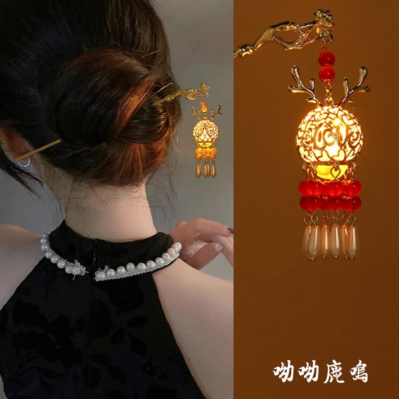 Kẹp Tóc Tua Rua Hình Thỏ Bằng Ngọc Bích Kim Loại Kiểu Cổ Điển Dễ Phối Đồ Cho Nữ
