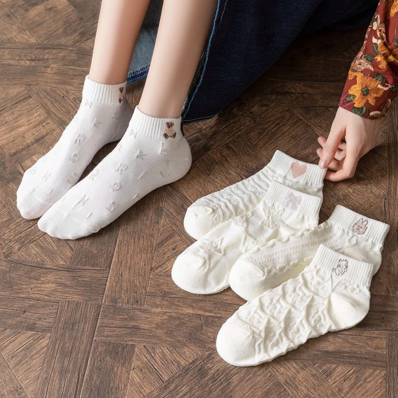 Tất Nữ Cổ Vừa Cao Cấp Phong Cách Hàn Quốc, Chất Liệu Mềm Mại Êm Chân, Mềm Mỏng Thoáng Mát