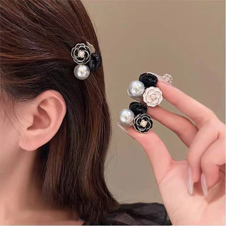 2024 Camellia Pearl Kẹp nhỏ Kẹp bên thanh lịch