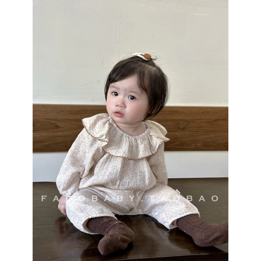 Bộ đồ liền thân dài tay cho bé gái hoa oufit