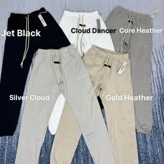 PANTS Fear Of God - ESSENTIALS SEASON 24 - Quần dài nỉ, quần jogger lót bông ss24 có chữ ESSENTIALS FOG ở đùi