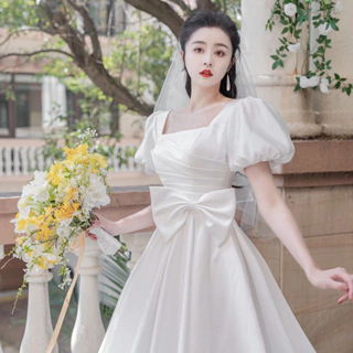 Váy cưới đơn giản mới ngắn tay cô dâu bãi cỏ bên bờ biển đám cưới tuần trăng mật du lịch thời trang váy trắng dài vừa phải