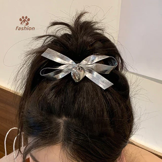 [Thời trang] Kẹp tóc nơ bạc ngọt ngào thời trang Y2K Kẹp tóc hình trái tim nơ Cô gái dễ thương Kẹp tóc cho nữ Phụ kiện tóc Mũ nón {VN}
