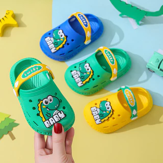 Dép trẻ em mới dành cho nam và nữ trẻ em 2-6 tuổi tập đi bé hoạt hình dễ thương chống trượt Baotou lỗ giày