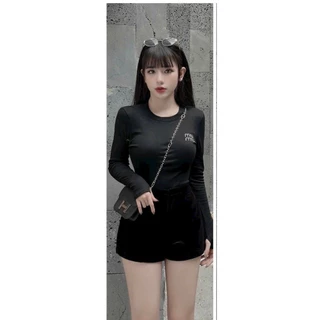 Áo Croptop Cổ Tròn Dài Tay - Phong Cách Cá Tính TTMC0112