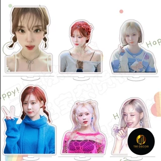 Mùa Đông AESPA AESPA Acrylic Standy Standee Quà Tặng Hai Mặt Sinh Viên