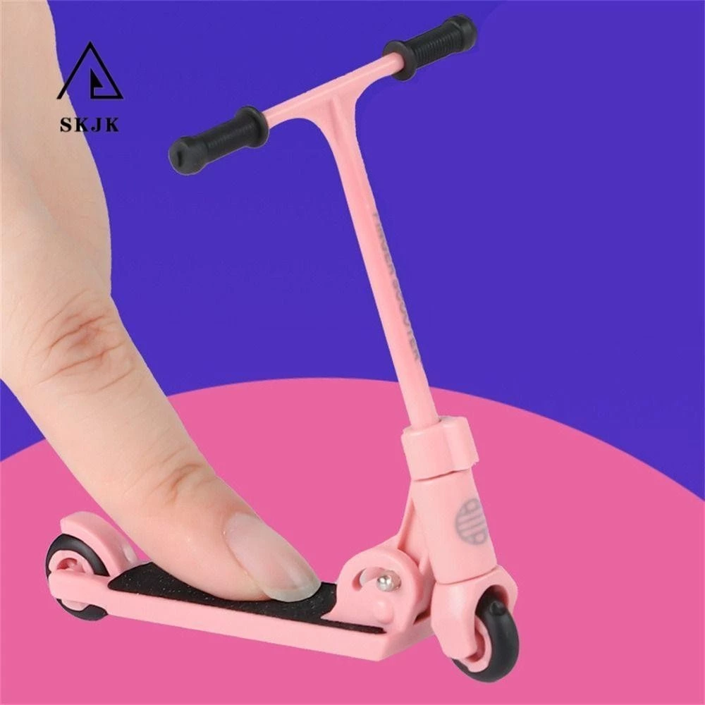 Skjk Finger Scooter, Xe tay ga Mini hai bánh có thể gập lại, Đồ chơi trẻ em Mô phỏng Ván trượt ngón tay bằng nhựa nhiều màu Đồ chơi trẻ em