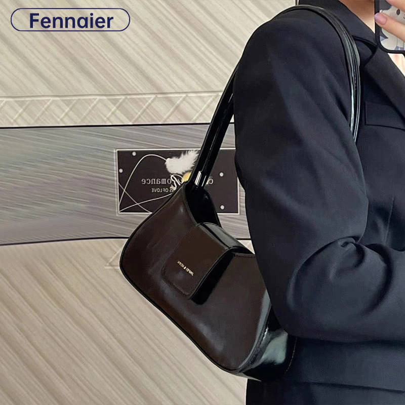 Fennaier Túi xách nữ Pháp cao cấp niche nách thời trang mới đi lại mọi thứ một vai xiên span túi
