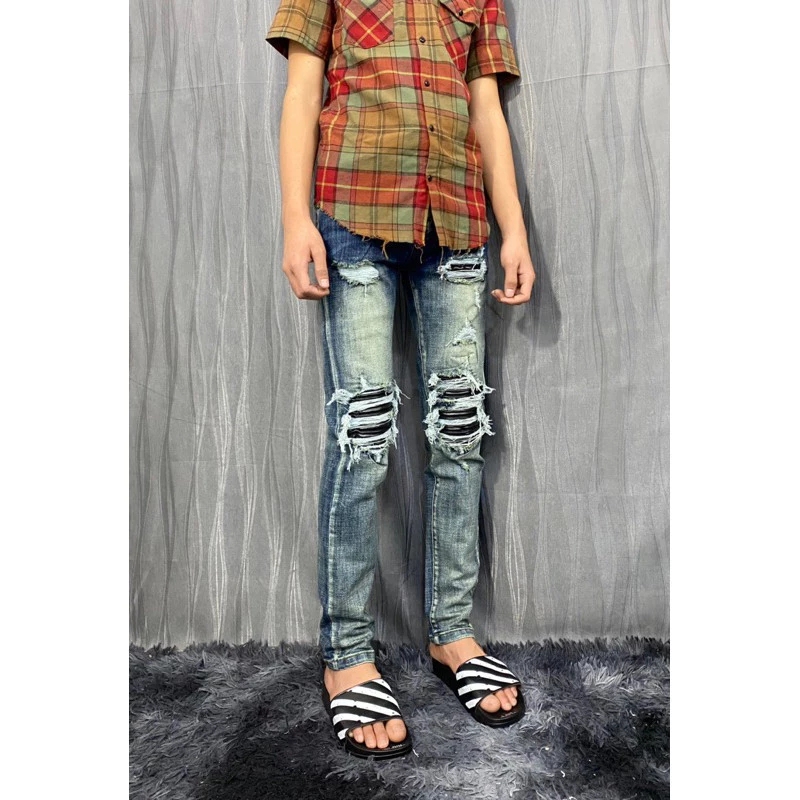 Quần jeans xanh vá da đen new bản supper ,hàng 4khuy