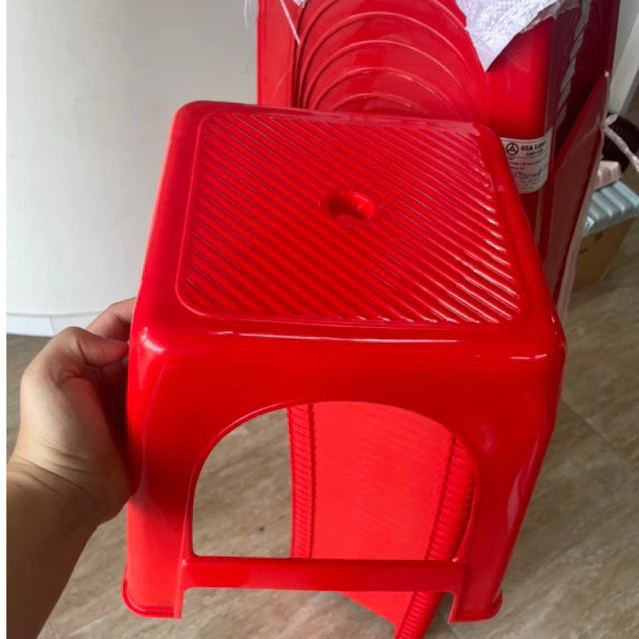 Ghế đẩu, ghế nhựa trà đá đỏ, trà chanh, ghế nhựa học sinh GLCC bền đẹp rẻ 4002