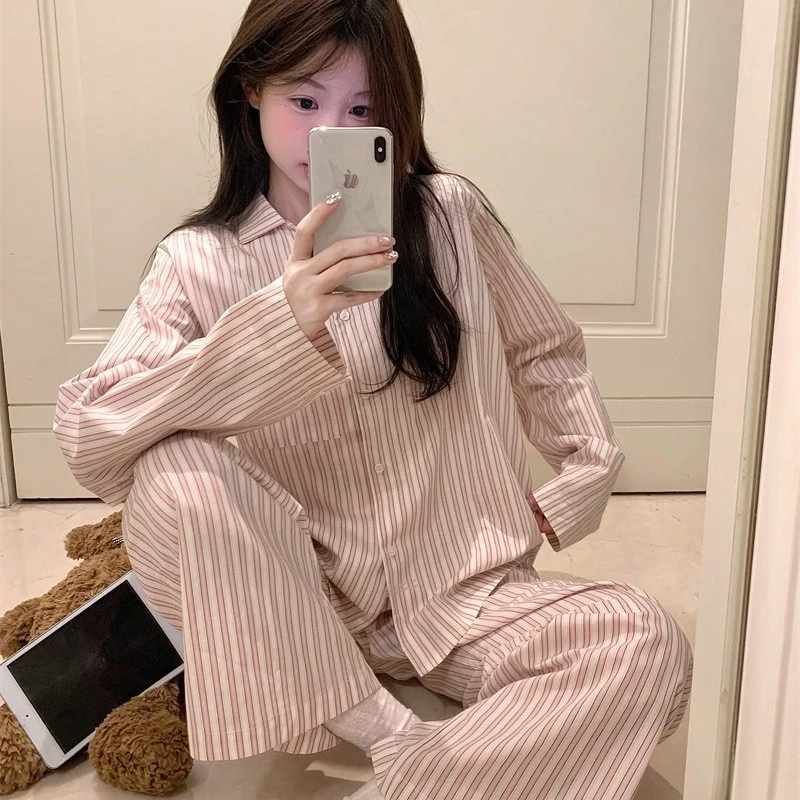 [SẴN] 843_Bộ ngủ nữ, pijama dài màu hồng kẻ sọc cổ V chất cotton | Hàng QCCC | 9scat