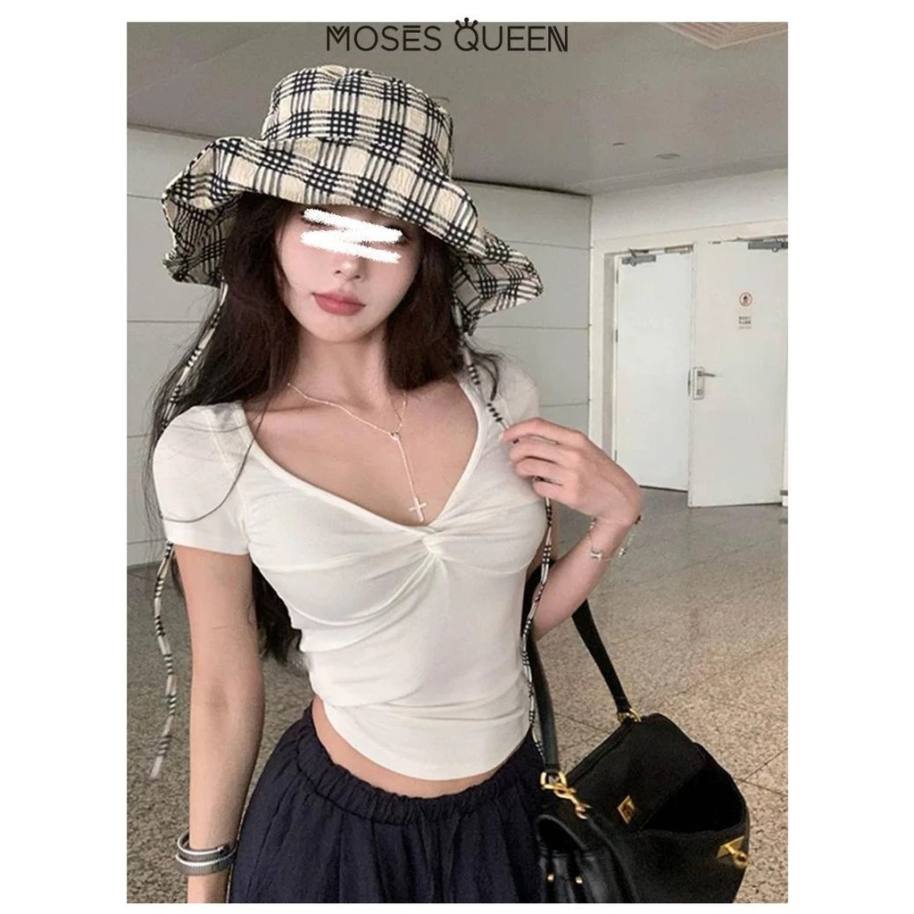 < MOSESQUEEN> Áo thun ngắn tay cổ chữ V Kink thiết kế cổ điển kiểu Mỹ dành cho nữ 2025 Mùa hè mới Spice Girls Slim Solid Color Short Top #62975