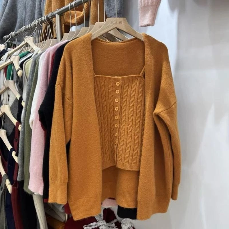 Áo len dệt kim xoắn mùa thu + Áo khoác Cardigan màu trơn đơn giản Bộ đồ hai mảnh dành cho nữ