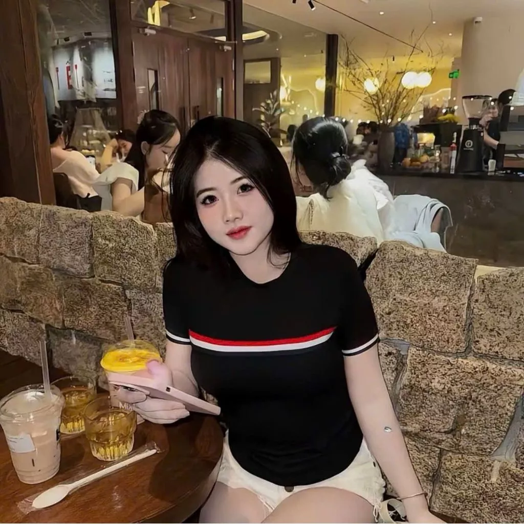 ÁO THUN CROPTOP PHỐI SỌC,ÁO BABY TEE ÔM BODY CỔ TRÒN CỘC TAY CÁ TÍNH DỄ MẶC