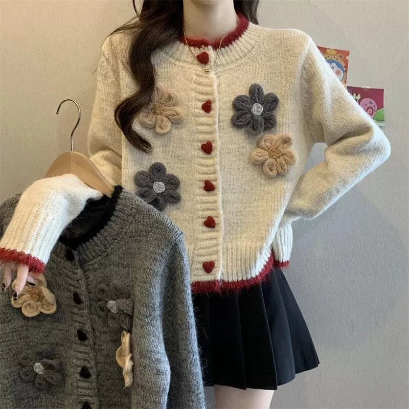 Áo Cardigan Dệt Kim Thêu Hoa Xuân Thu Mới Thời Trang Áo Len Dệt Kim Mềm Mại Cao Cấp