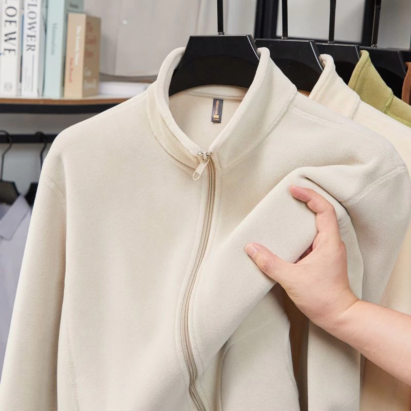 Áo hoodie unisex cổ đứng, có khóa kéo và lông cừu nhân tạo