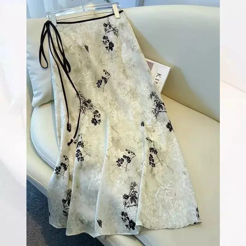 Váy in hình phong cách Trung Quốc cạp cao buộc dây tất cả các trận đấu Váy ô chữ A dài vừa phải