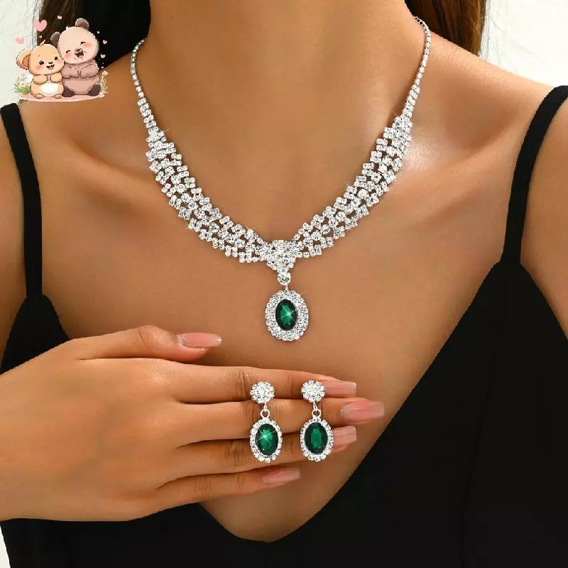Bộ bông tai và vòng cổ đá quý pha lê sang trọng  cắt hình bầu dục phù hợp cho cô dâu thanh lịch trong ngày cưới