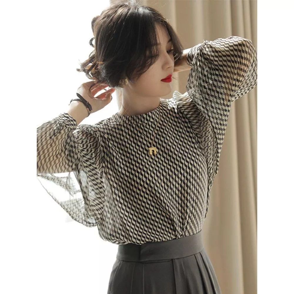 Áo Sơ Mi Nữ In Hình 2026 Phong Cách Mới Cao Cấp Ánh Sáng Trọng Sang Trọng Sóng Sọc Áo Sơ Mi