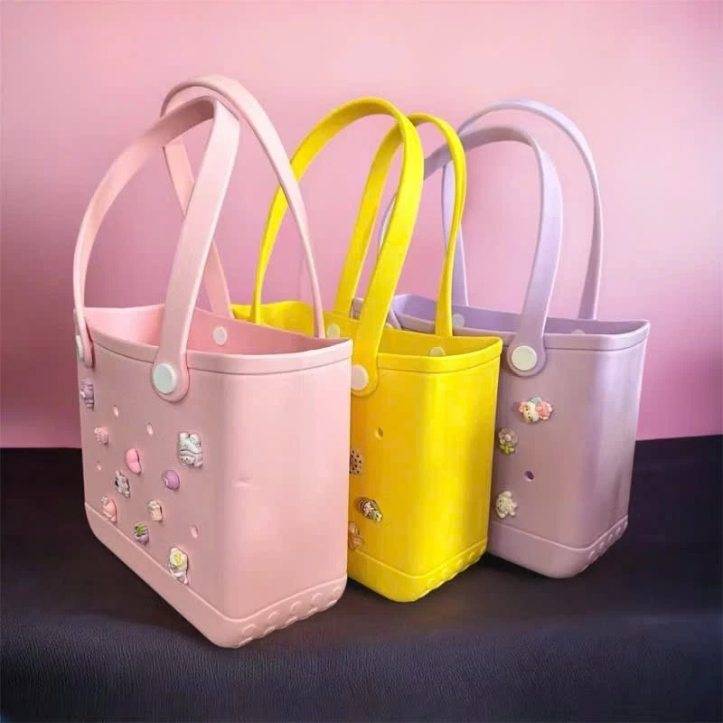 Túi Xách Thời Trang Đi Biển – Đính Charm Cute, Chống Nước, Siêu Nhẹ, Đi Chơi Cực Xinh ( Charm Ngẫu Nhiên Đẹp )