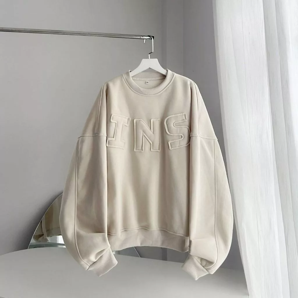 Ao sweater thêu chữ nổi INS của 2025-2026, Áo hoodie vải nỉ lót bông dày dặn form rộng