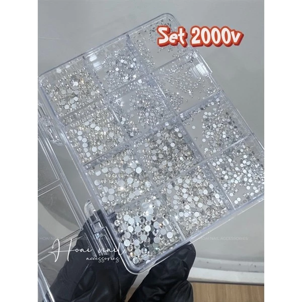 Set đá trắng K9 chân bằng tròn 2000v