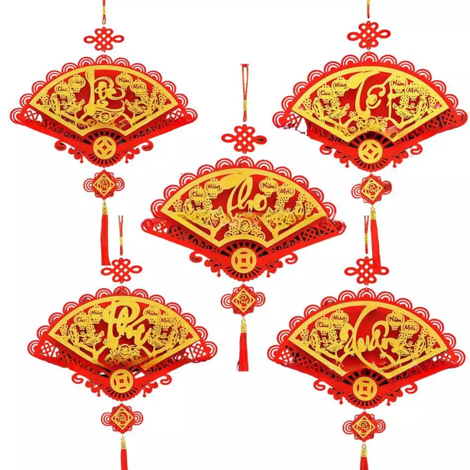 Quạt Treo Tường Tết 2026 – Phông Mềm Đỏ Rực, Decor Tết May Mắn – Rực Rỡ Không Gian