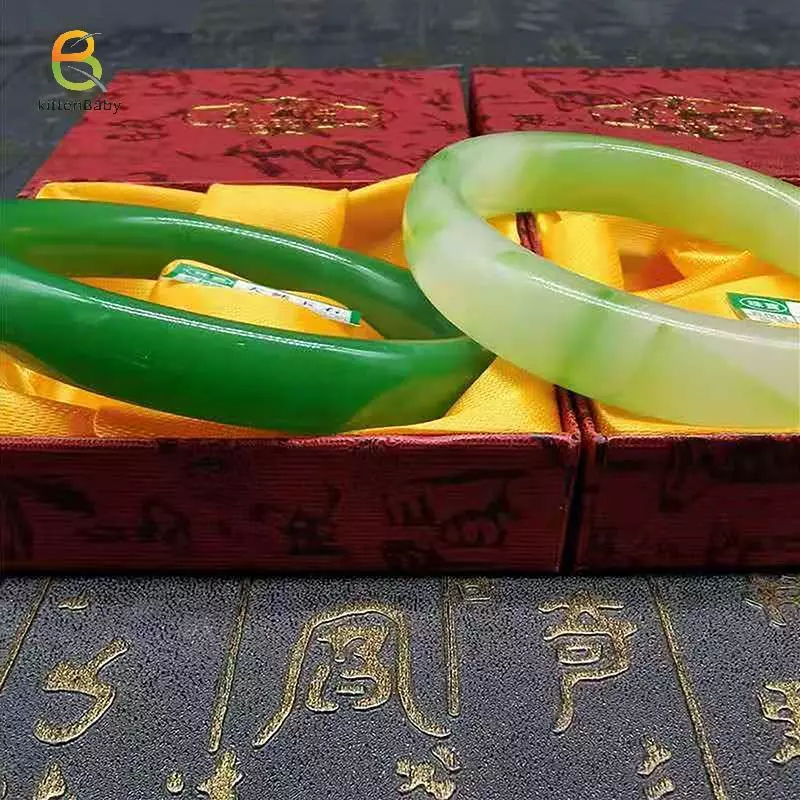 Vòng tay ngọc bích màu xanh tự nhiên - Quà tặng hoàn hảo cho nàng
