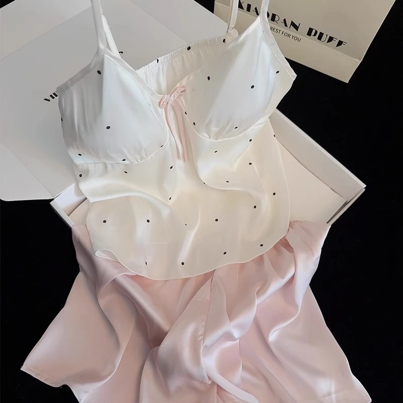 Bộ Đồ Ngủ Nữ Camisole Chấm Bi Lụa Pháp Phong Cách Gợi Cảm Quần Short Mùa Hè Mặc Nhà